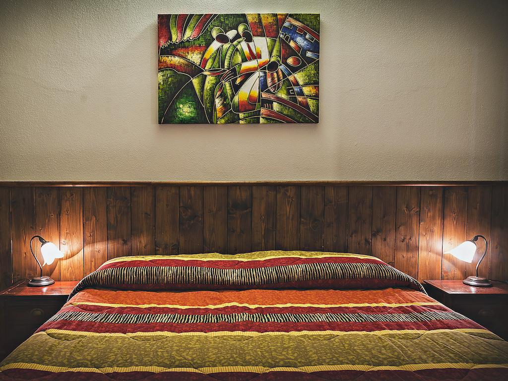 Bed&Breakfast Ichnos Cala Gonone Zimmer foto