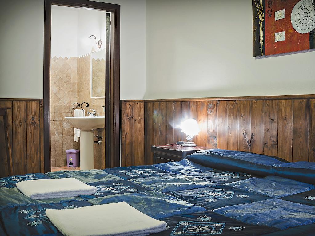 Bed&Breakfast Ichnos Cala Gonone Zimmer foto